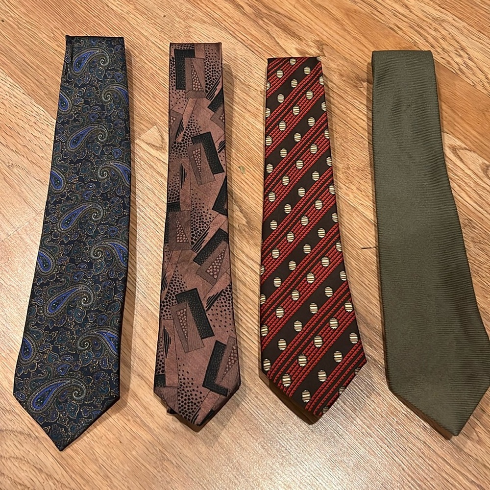 Stock of 4 ties
